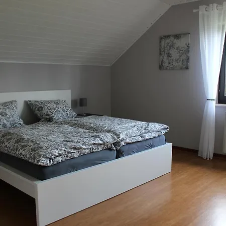 Apartment Ferienwohnung Eifelbrise
